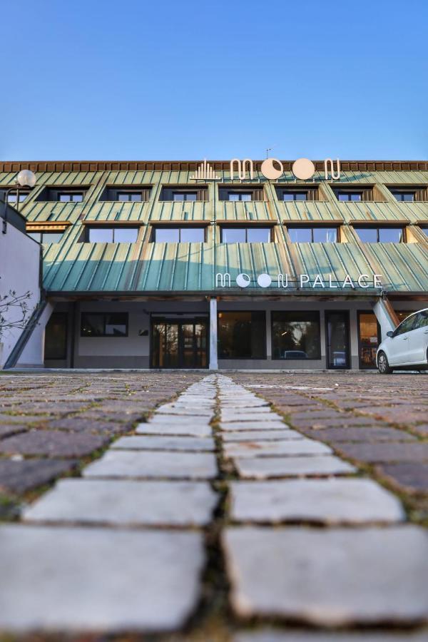 Moon Palace Hotel Arese Exteriér fotografie